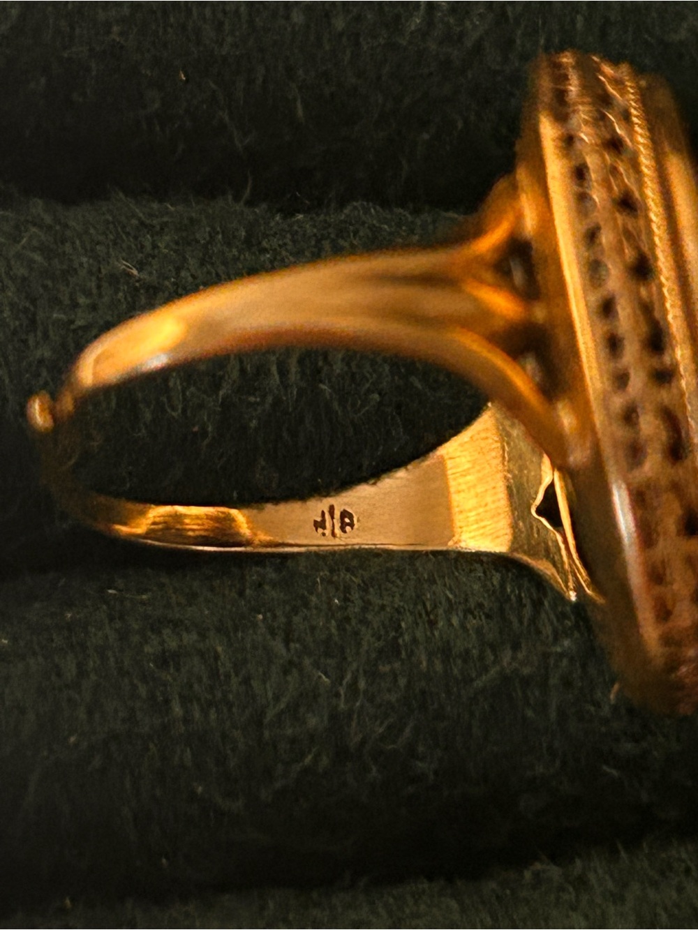 Antique 10k (stamped) yellow gold and onyx stone ring - adjustable - Picture 5 of 9